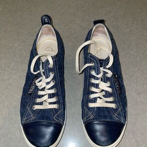 Chanel denim sneakers. Size 38..5